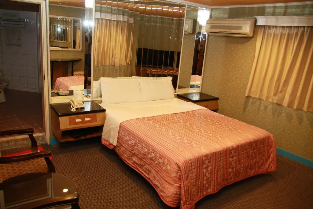Ti Hwa Hotel Taipei Extérieur photo